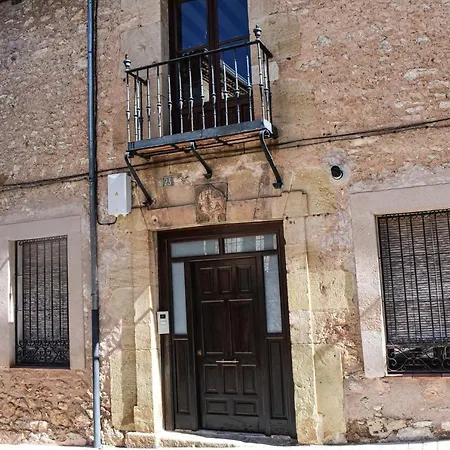 La Casona De 1717 * Бурго-де-Осма